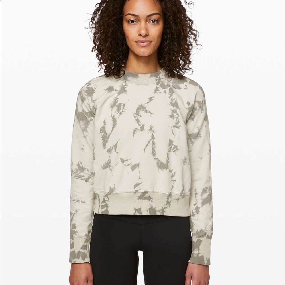 [SOLD] Lululemon Ready to Roll Crew